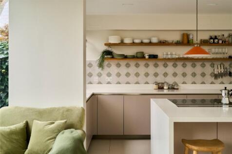 Kitchen/Dining