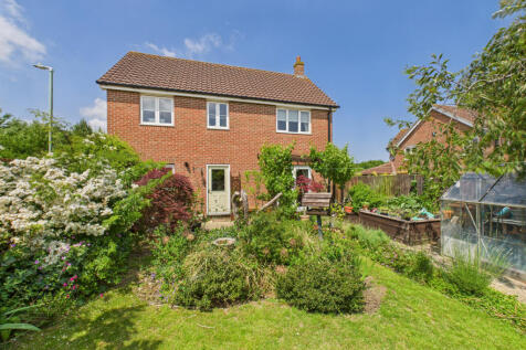 CAM05454G0-PR0012-STILL007