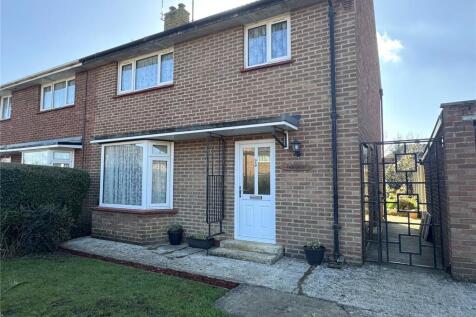 3 Bedroom Semi-Detached in GL3 4DT