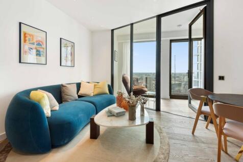 Luxury two bedroom apartment in the sought after River Park Tower. Stunning apartment on the 28th floor, boasting over 1068 Sq. Ft. of space which has been beautifully designed with high-end finishes.