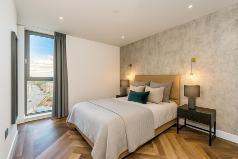 ChatGPT Image Sep 15, 2025, 04_14_45 PM.png