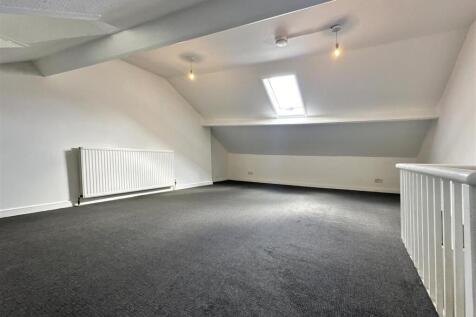 Bedroom_3.jpg