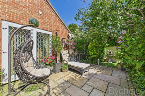 CAM05454G0-PR0043-STILL003