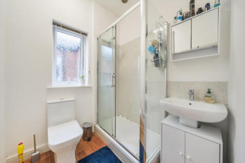 1365005-2-68ef7de...