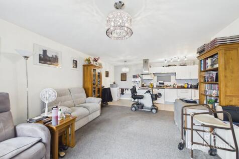 Lounge/Kitchen