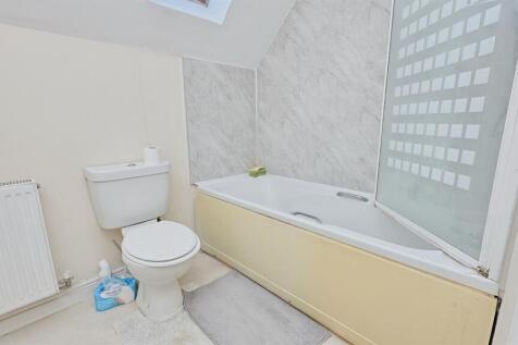 1-Bed at Caddow Road