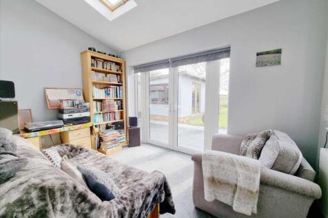Sun Room: