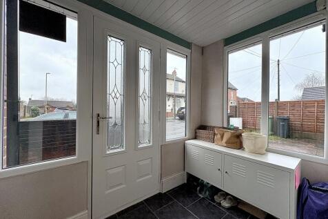 ENTRANCE PORCH
