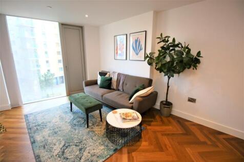Comprising elegant spacious apartments across four carefully designed towers, Deansgate Square delivers a new level of city centre living to Manchester. Marrying luxury living with unprecedented priva