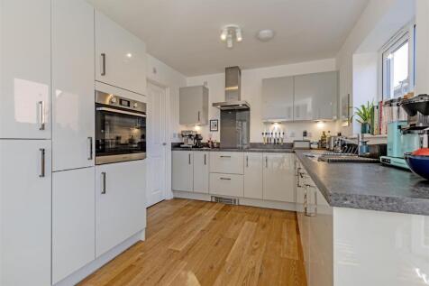 Kitchen-2.jpg
