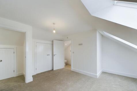 CAM02023G0-PR0055-STILL017