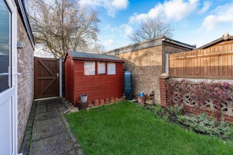 114 Caling Croft-HR5.jpg