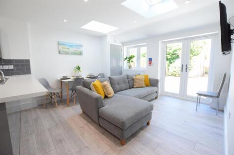 5 Bedroom Terraced in LN1 1PJ