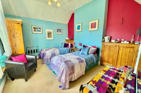 PHOTO-2025-04-13-19-55-45 (23).jpg