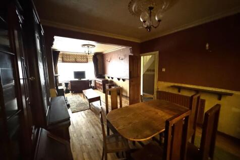 3 bed, 1 bath Semi-Detached in Birmingham - Photo 3