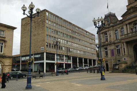 Office to rent in dewsbury