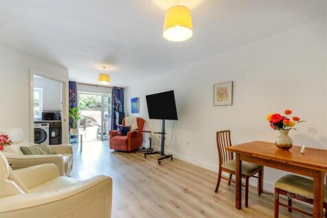 8699957-interior08.jpg