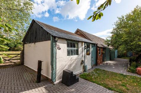 Leper House-external-03.jpg