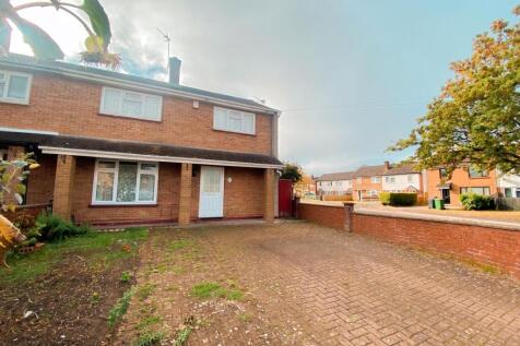 3 Bedroom Terraced in SN3 2DE