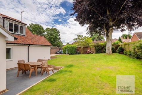 Patio overlooking Lawn