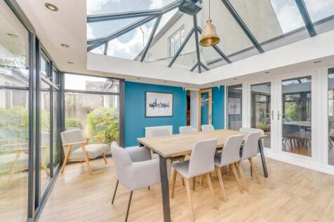 KITCHEN, DINER AND LIVING ROOM