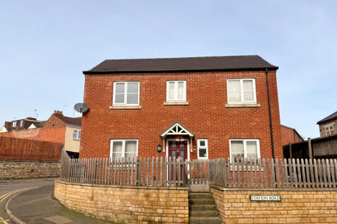 Station Road, Irthlingborough, Wellingborough, NN