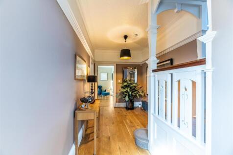 34 Warwick Road 056