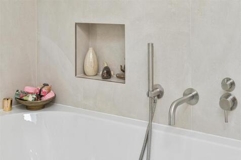 ALEXANDRA ROAD (29).jpg