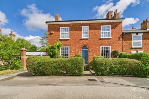 CAM01995G0-PR0357-STILL024