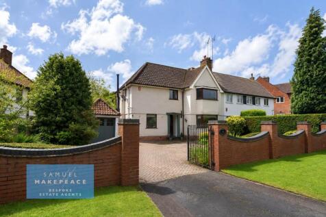 Mature Three Bedroom Semi Detached with Large Fro