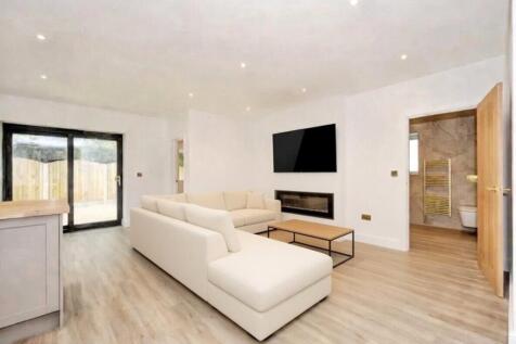 Living/Kitchen
