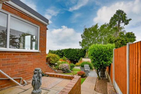 16 Foxlands Avenue-19.jpg