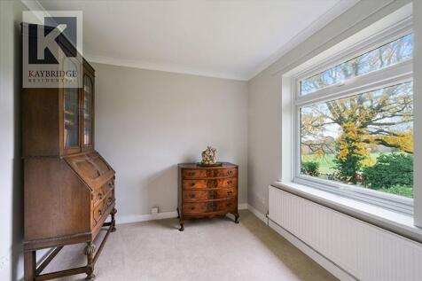 Anderson Close, Epsom - KT19 8LY
