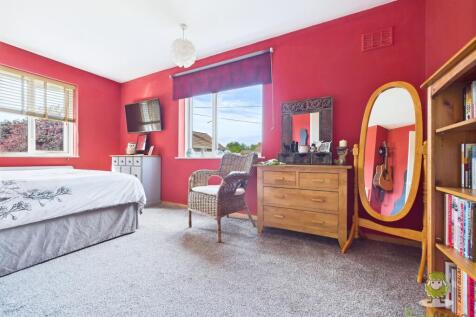 CAM01543G0-PR0135-STILL015