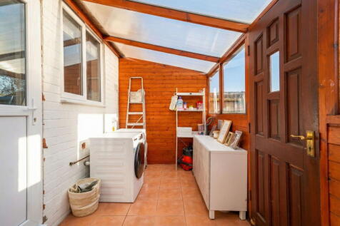 2 bed, 1 bath Semi-Detached in Birmingham - Photo 6