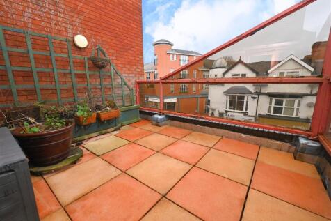 balcony..jpg
