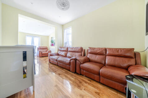 1386427-10-693054...