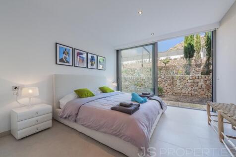 Villa in Puerto Pollensa with Tourists license