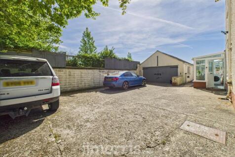 CAM05297G0-PR0043-STILL073.jpg