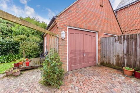 Driveway/Parking