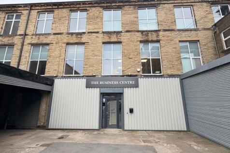 Office to rent in cleckheaton