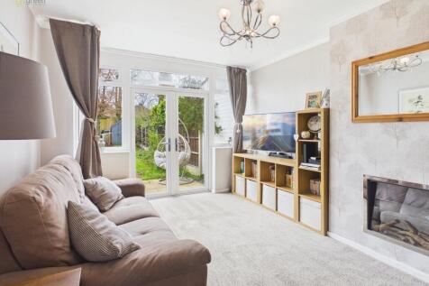 cam05459g0pr0125still001