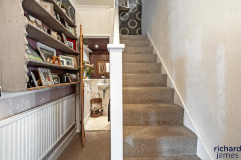 d8ab25ac-447a-442...