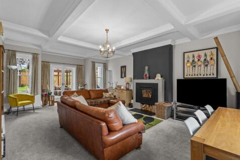 College House-16.jpg