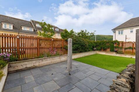 4 bed, 2 bath Detached in Leeds - Photo 22