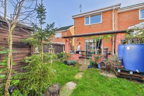 CAM03785G0-PR0329-ST