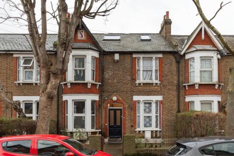 Carisbrooke Road, E17