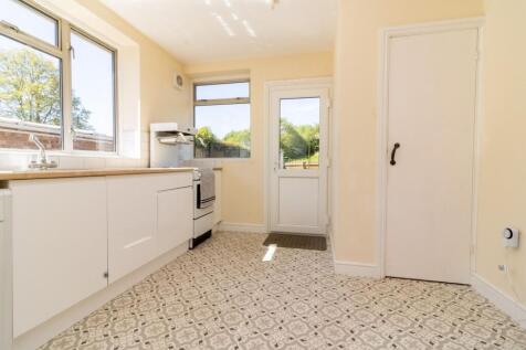 KITCHEN/ BREAKFAST ROOM