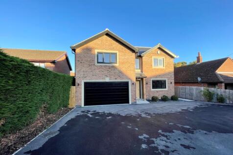 5 Bedroom Detached in DN14 0QY