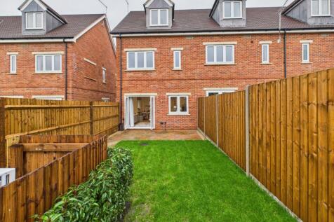 CAM02119G0-PR0505-STILL013